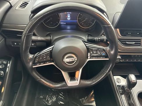 Used 2023 Nissan Altima 2.5 SL FWD image 29