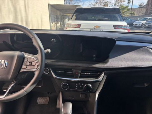 Used 2025 Buick Encore GX Preferred image 18