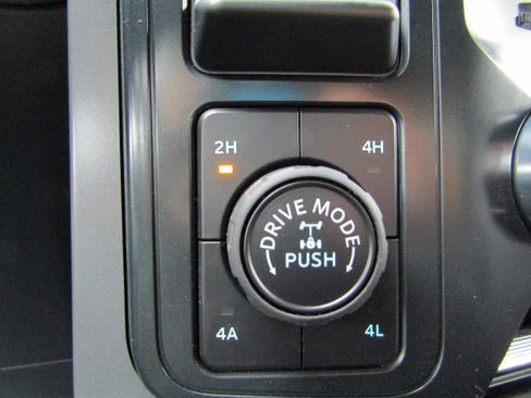 New 2025 Ford F150 Lariat w/ Equipment Group 502A High image 32