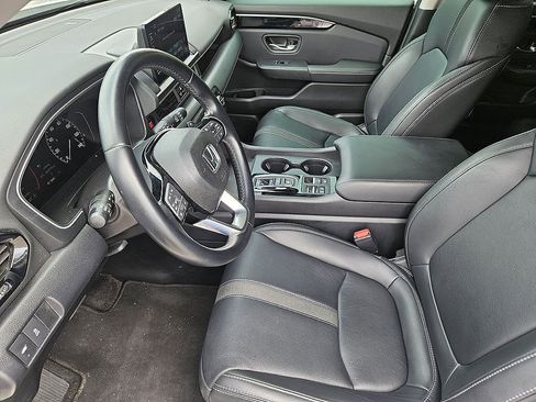 Used 2023 Honda Pilot EX-L image 9