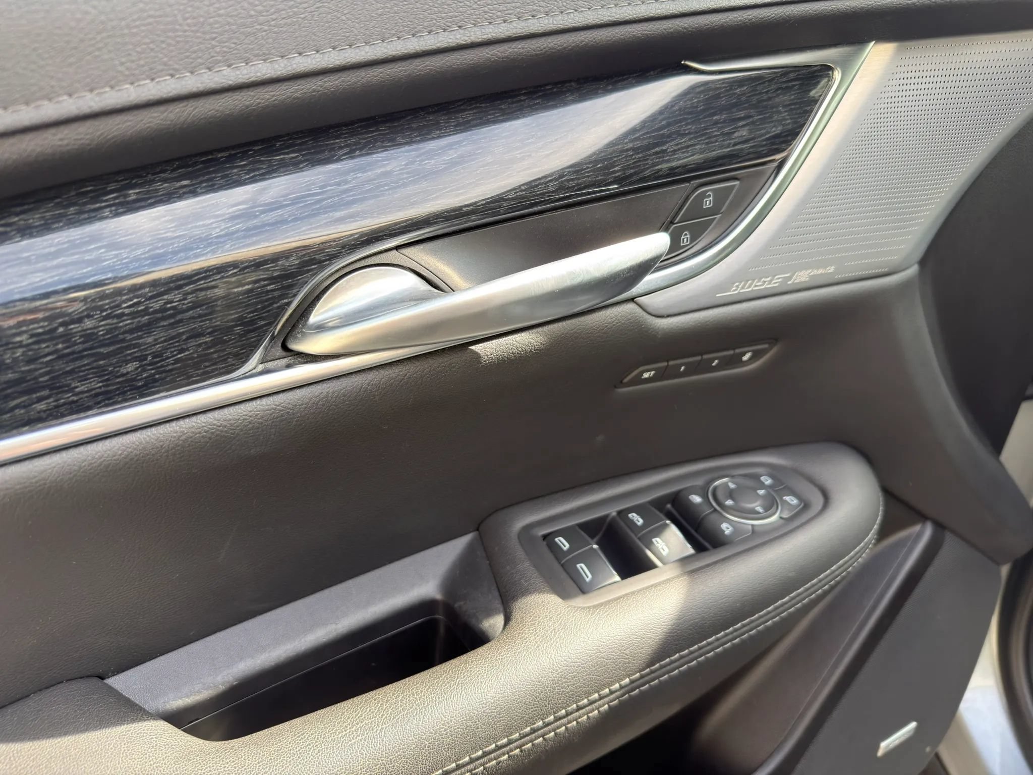 Used 2023 Cadillac XT5 Premium Luxury w/ Technology Package AWD/4WD image 20