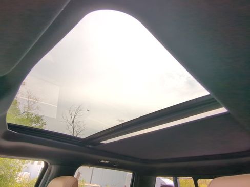 Used 2022 Ford F150 Lariat image 31