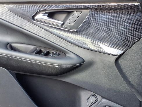 Used 2024 Chevrolet Blazer EV LT image 19