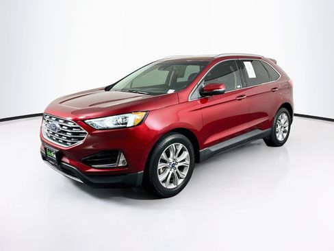 Used 2019 Ford Edge Titanium FWD image 3
