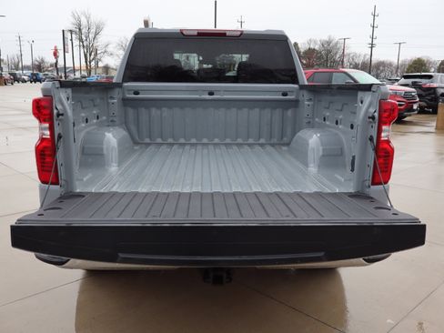 Used 2024 Chevrolet Silverado 1500 LT image 24