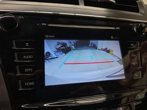 Used 2015 Toyota Prius V Five image 22