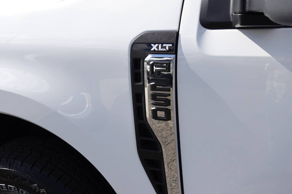 Used 2023 Ford F250 XLT AWD/4WD image 13