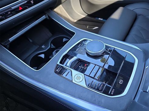 Used 2026 BMW X5 sDrive40i w/ Parking Assistance Package image 27