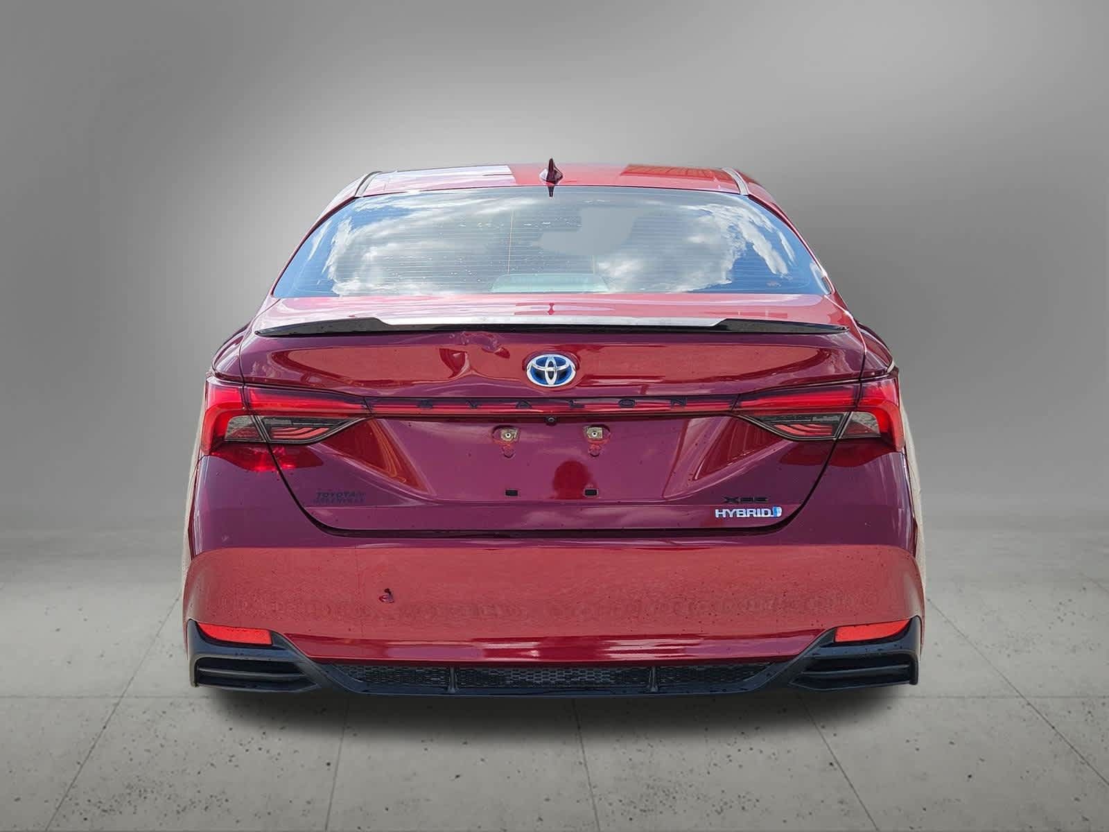Used 2019 Toyota Avalon XSE FWD image 5