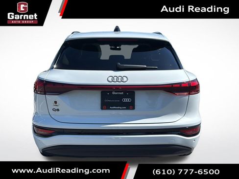 Used 2025 Audi Q6 e-tron Premium Plus image 5