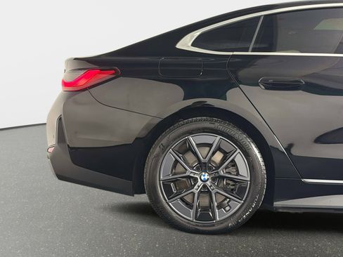 Used 2025 BMW i4 eDrive40 RWD image 19