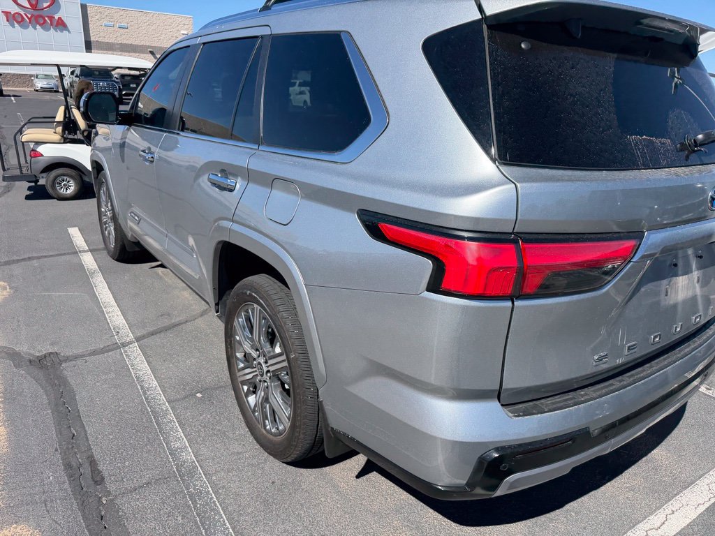 Used 2024 Toyota Sequoia Capstone AWD/4WD image 7