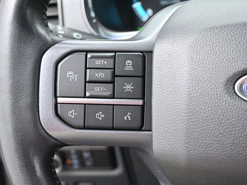 Used 2023 Ford F150 Lariat w/ Equipment Group 502A High AWD/4WD image 17