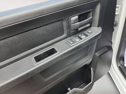 Used 2013 RAM 1500 Express AWD/4WD image 10