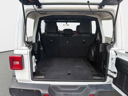 Used 2019 Jeep Wrangler Unlimited Rubicon AWD/4WD image 10