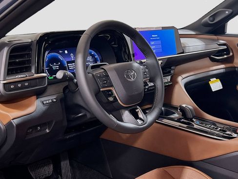 New 2026 Toyota Crown Signia AWD/4WD image 9