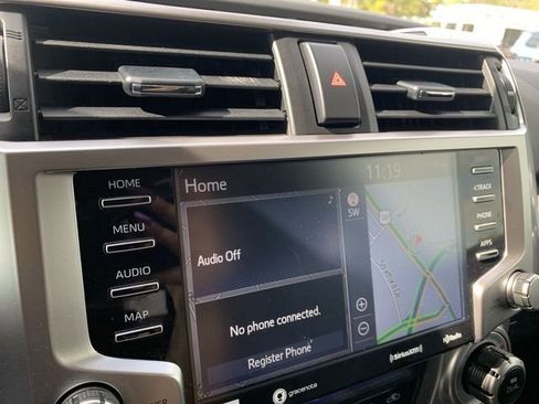 Used 2022 Toyota 4Runner Limited image 21