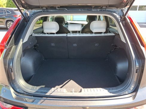 Used 2023 Kia Niro EX Touring FWD image 30