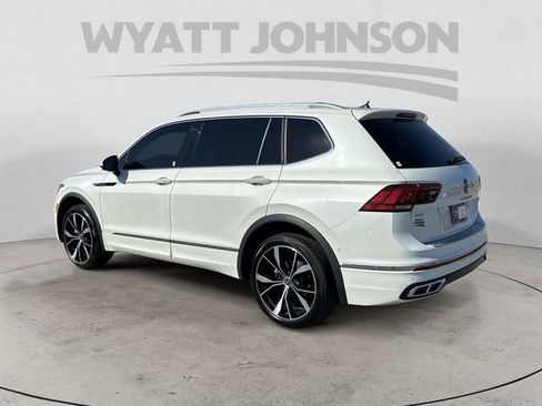 Used 2024 Volkswagen Tiguan SEL R-Line AWD/4WD image 3