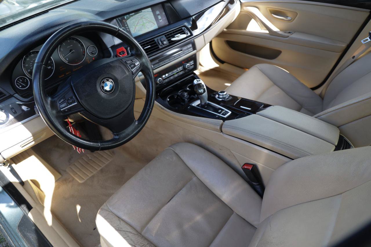 Used 2011 BMW 528i Sedan RWD image 4
