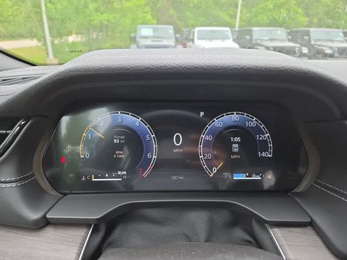 New 2026 Jeep Grand Cherokee Altitude AWD/4WD image 15
