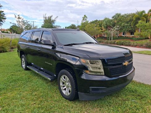 Used 2015 Chevrolet Suburban LT AWD/4WD image 4