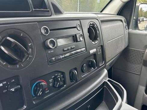 Used 2013 Ford E-250 and Econoline 250 Extended w/ PWR Group image 21