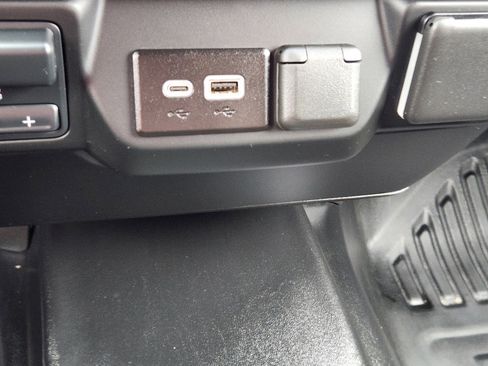 Used 2024 GMC Sierra 3500 Pro w/ Convenience Package AWD/4WD image 16