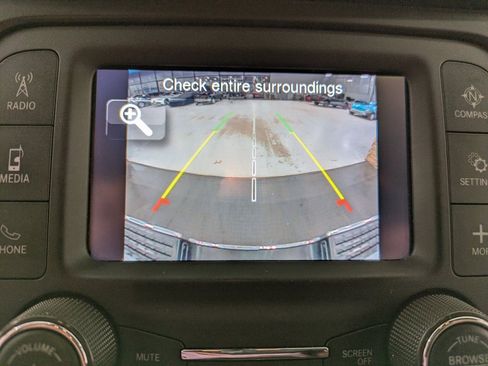 Used 2024 RAM 2500 Tradesman w/ Chrome Appearance Group image 12