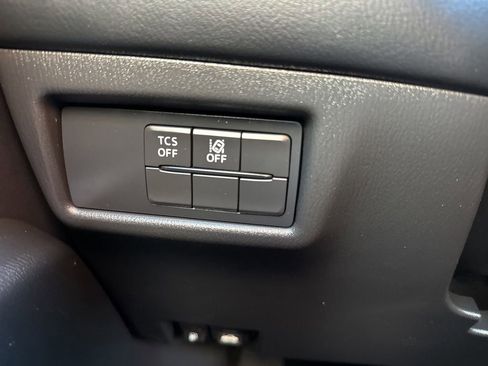 Used 2019 MAZDA CX-5 Touring image 17