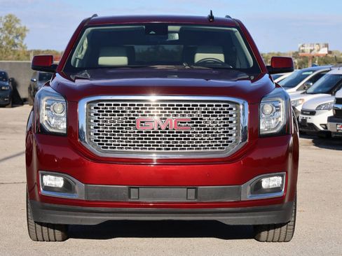 Used 2017 GMC Yukon Denali w/ Open Road Package image 2