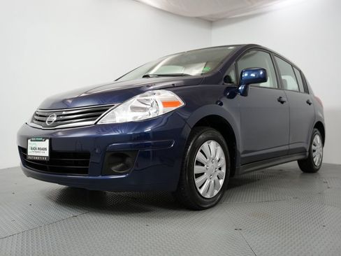 Used 2012 Nissan Versa 1.8 S image 3