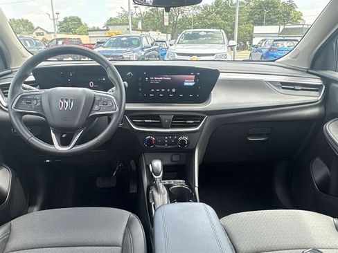 Certified 2024 Buick Encore GX Preferred FWD image 19