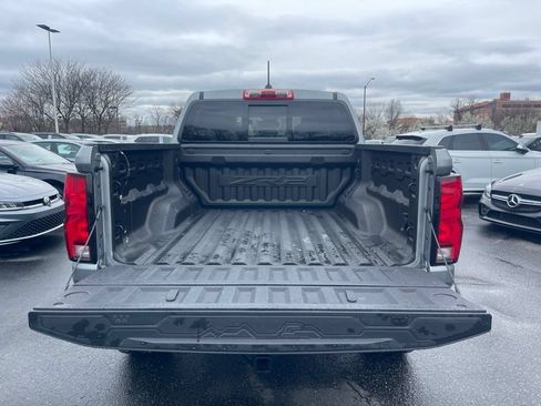 Used 2024 Chevrolet Colorado ZR2 w/ ZR2 Convenience Package III AWD/4WD image 16