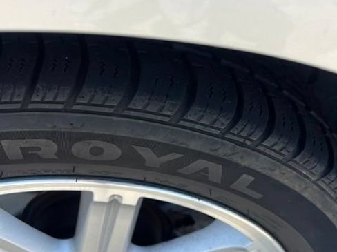 Used 2008 Chrysler Sebring Touring w/ Special Touring Group FWD image 19