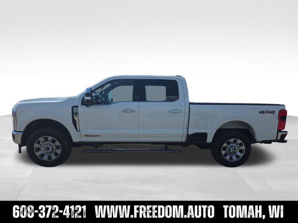 Used 2023 Ford F350 Lariat w/ Lariat Ultimate Package AWD/4WD image 3