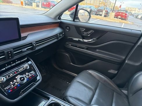 Used 2021 Lincoln Corsair Reserve w/ Equipment Group 201A image 23