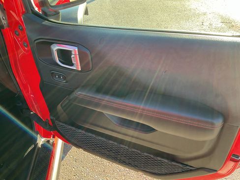 Used 2022 Jeep Gladiator Rubicon w/ LED Lighting Group image 27