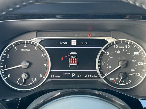 New 2025 Nissan Pathfinder SL image 27