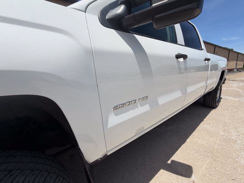 Used 2015 Chevrolet Silverado 2500 W/T w/ WT Convenience Package AWD/4WD image 3
