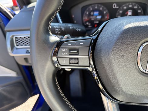 Used 2023 Acura Integra A-Spec image 10