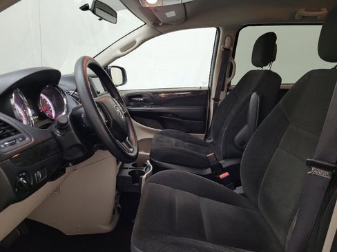 Used 2017 Dodge Grand Caravan SE w/ Power Window Group FWD image 17