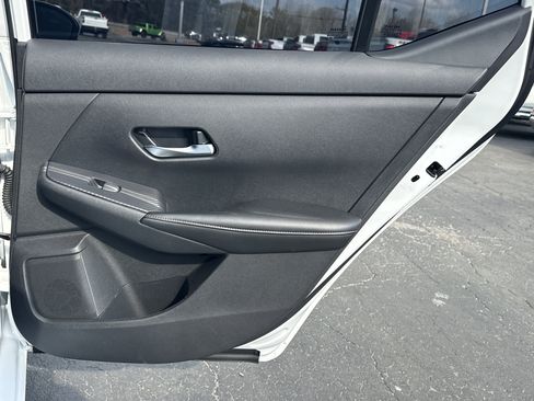 Used 2023 Nissan Sentra SV w/ Trunk Package image 17