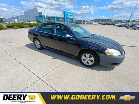 Used 2010 Chevrolet Impala LT FWD image 1
