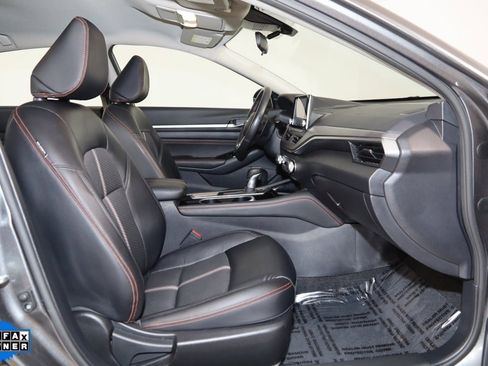 Used 2023 Nissan Altima 2.5 SR image 10