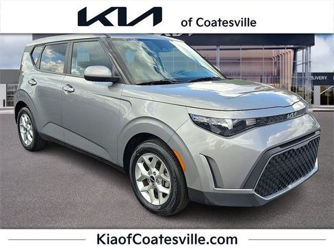 Certified 2023 Kia Soul LX w/ LX Technology Package image 1