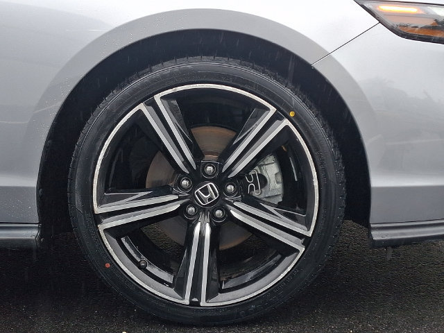Used 2023 Honda Accord Sport image 8