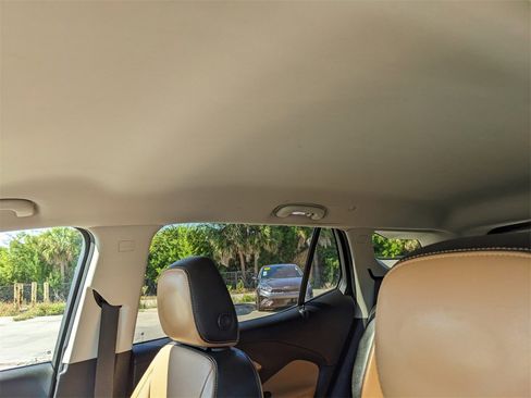 Used 2018 GMC Terrain SLT w/ Preferred Package image 23