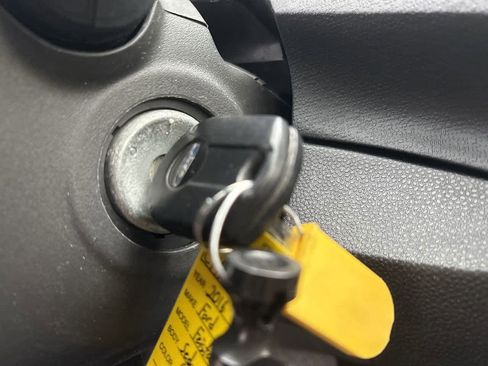 Used 2016 Ford Fiesta SE image 28