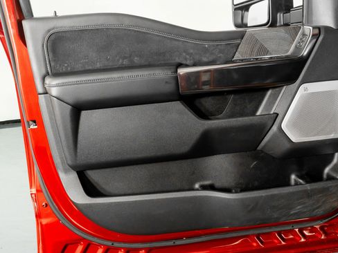 Used 2025 Ford F250 Platinum image 49